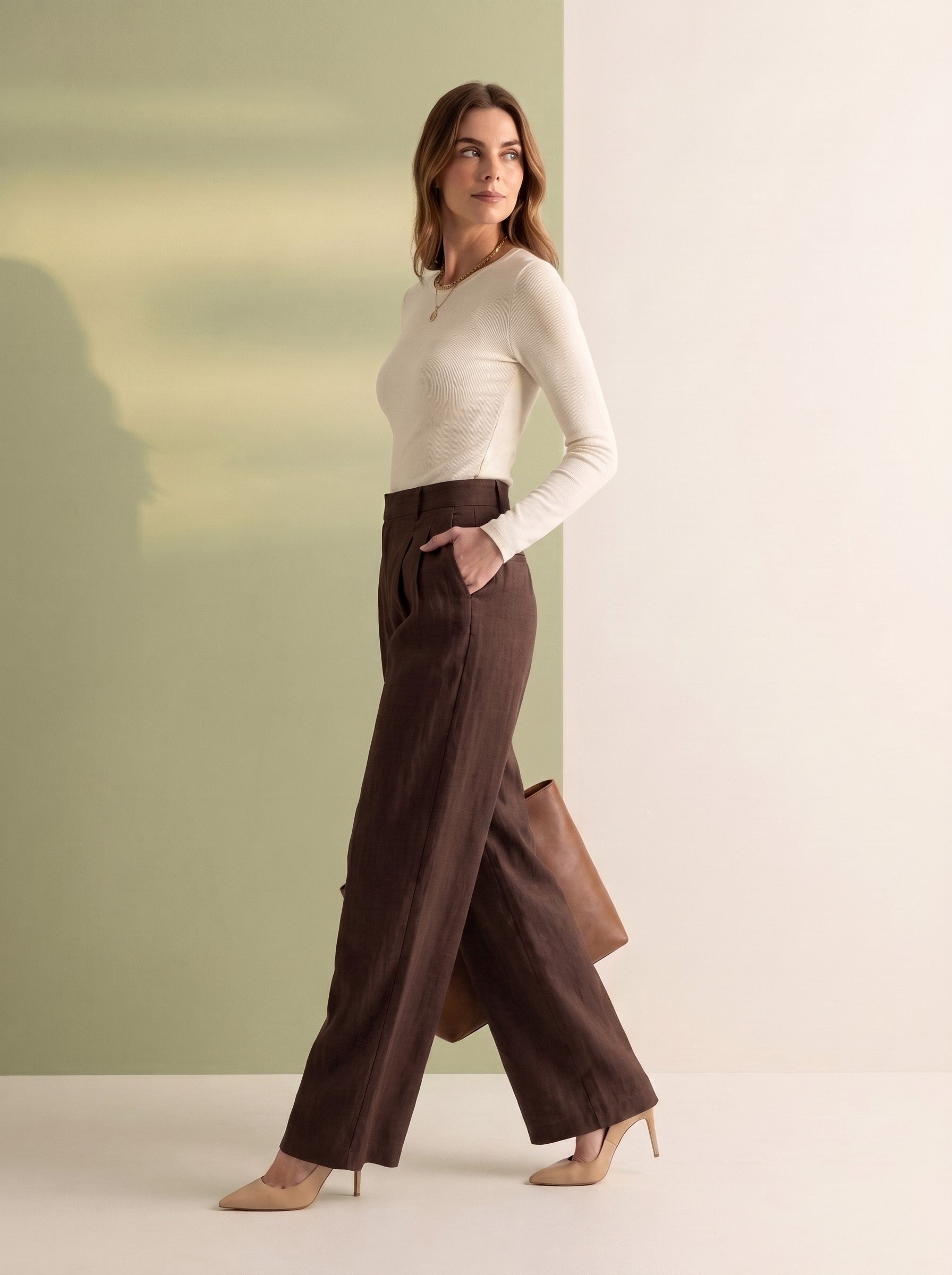 COFFEE BROWN, M